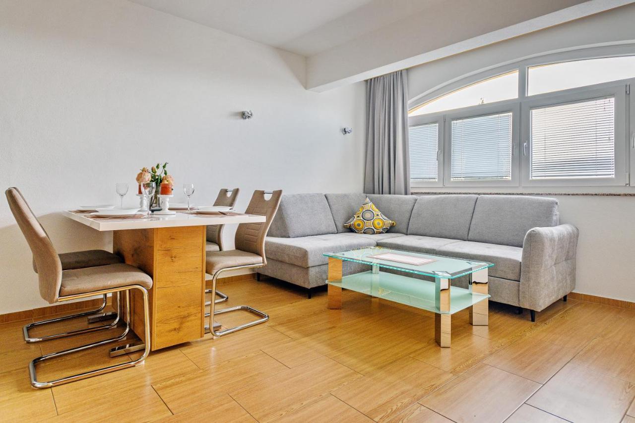 Comfort Apartments In Peaceful Area Zadar - With Garden Exterior foto